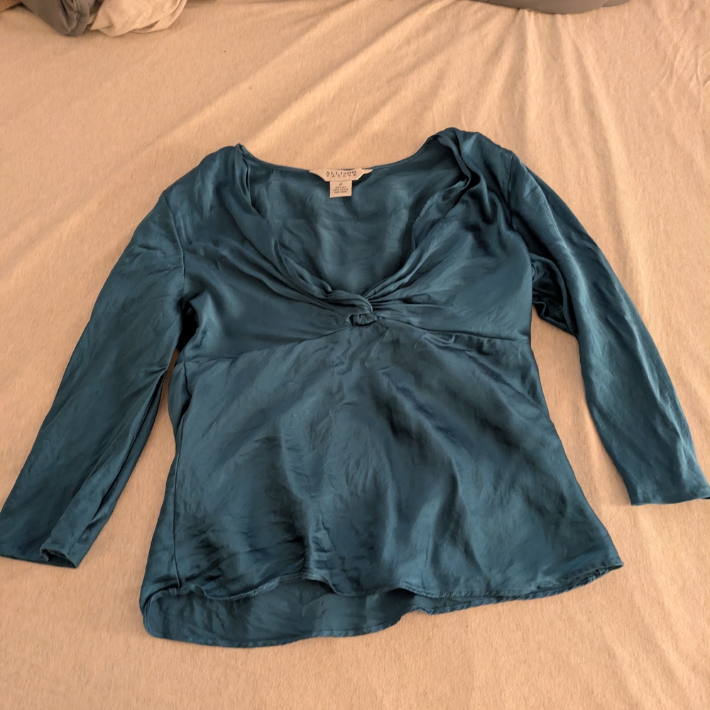 Allison Taylor 100% Silk Blue Ruched Blouse